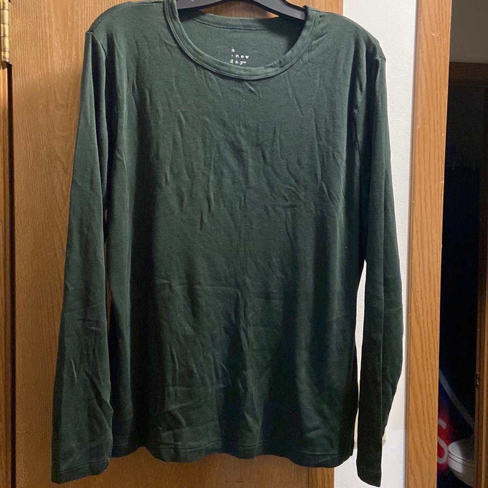 Green long sleeve shirt